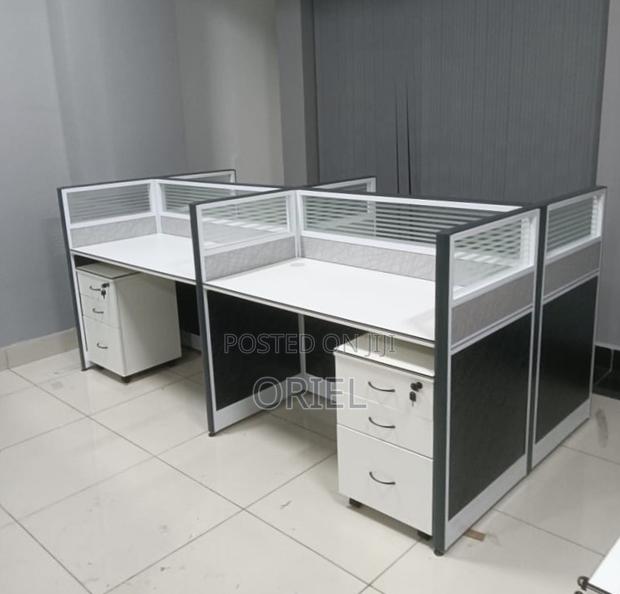 Office Workstation : 4-Person Modular Workstation - thumbnail 2