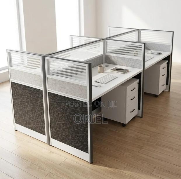 Office Workstation : 4-Person Modular Workstation - thumbnail 9
