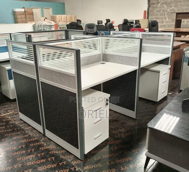 Office Workstation : 4-Person Modular Workstation - thumbnail 12
