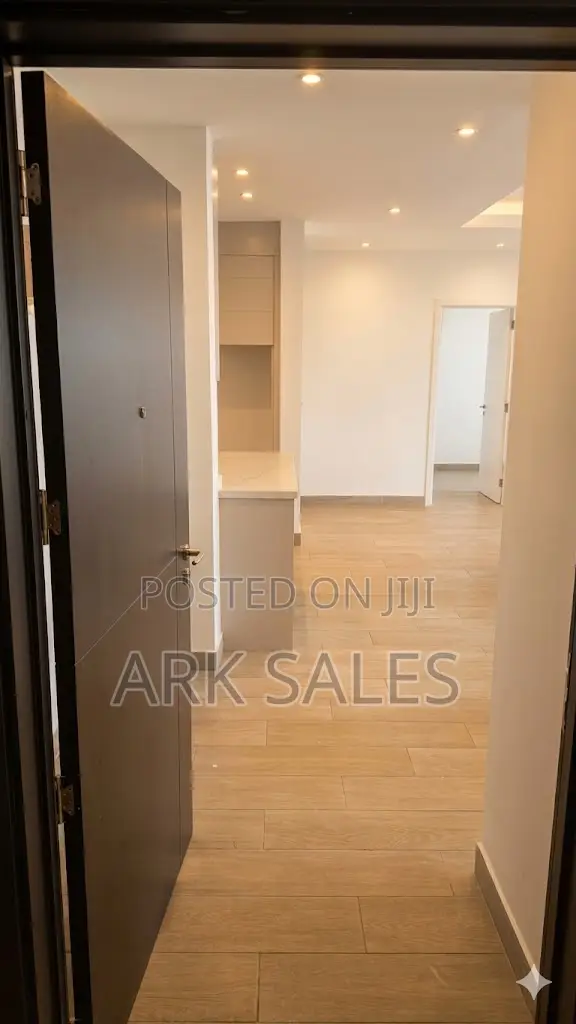 3bdrm Apartment in Riverside Square, Raphta Road Area for rent