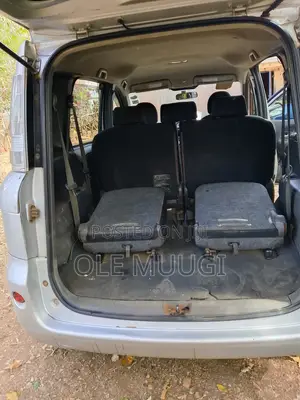 Toyota Sienta 1.5 AWD 2013 Silver