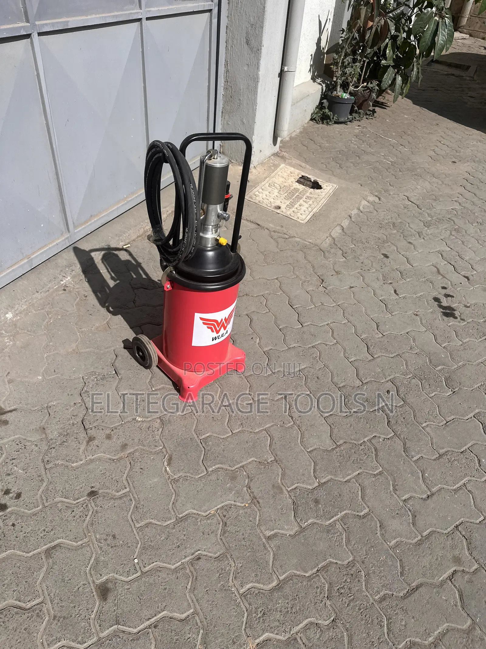 High Quality New Technology Pneumatic Grease Bucket