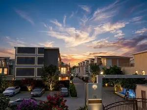 6bdrm Duplex in Fairfield Estate, Hotel 67 Area for rent
