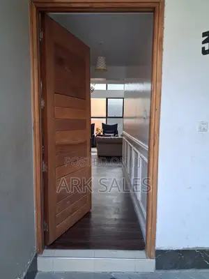 6bdrm Duplex in Fairfield Estate, Hotel 67 Area for rent
