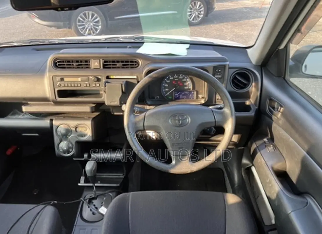 Toyota Probox 1.5 Hybrid DX Comfort 2020