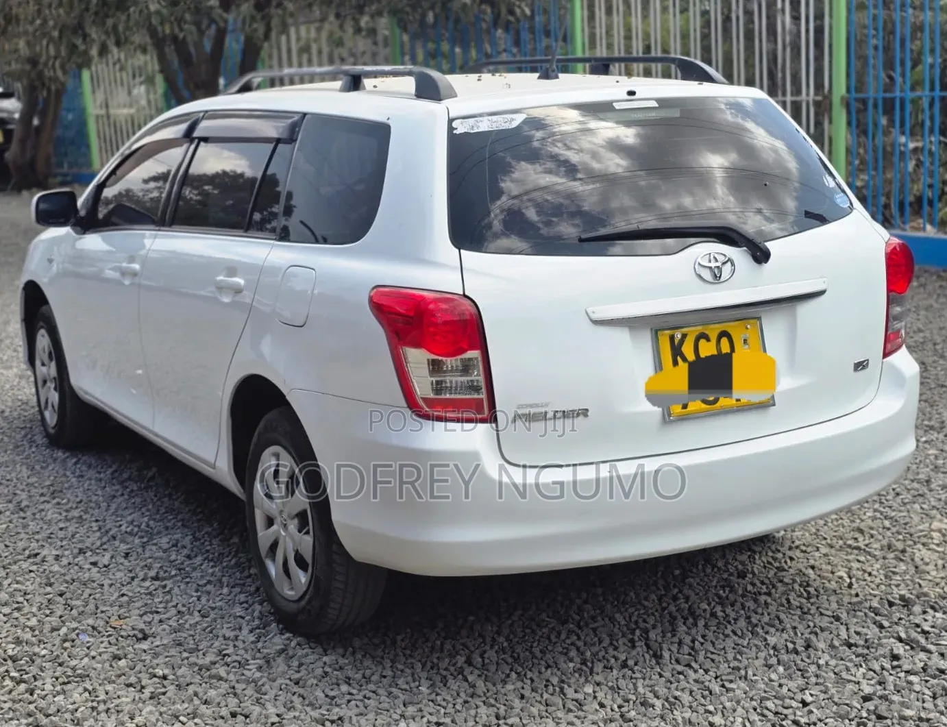 Toyota Corolla Fielder 2010 White
