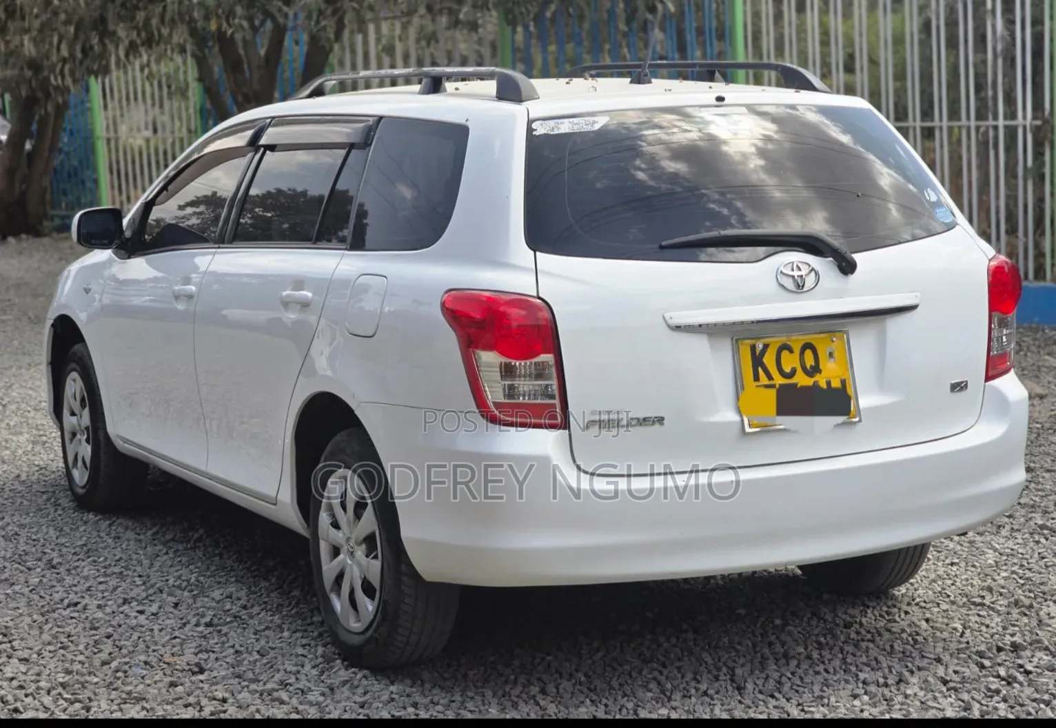 Toyota Corolla Fielder 2010 White