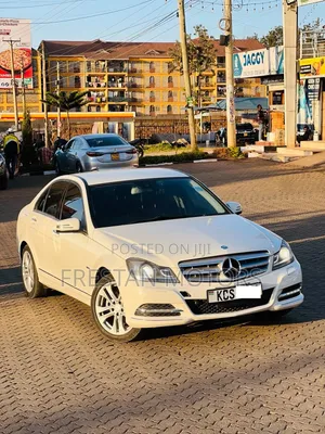 Mercedes-Benz C200 2011 White