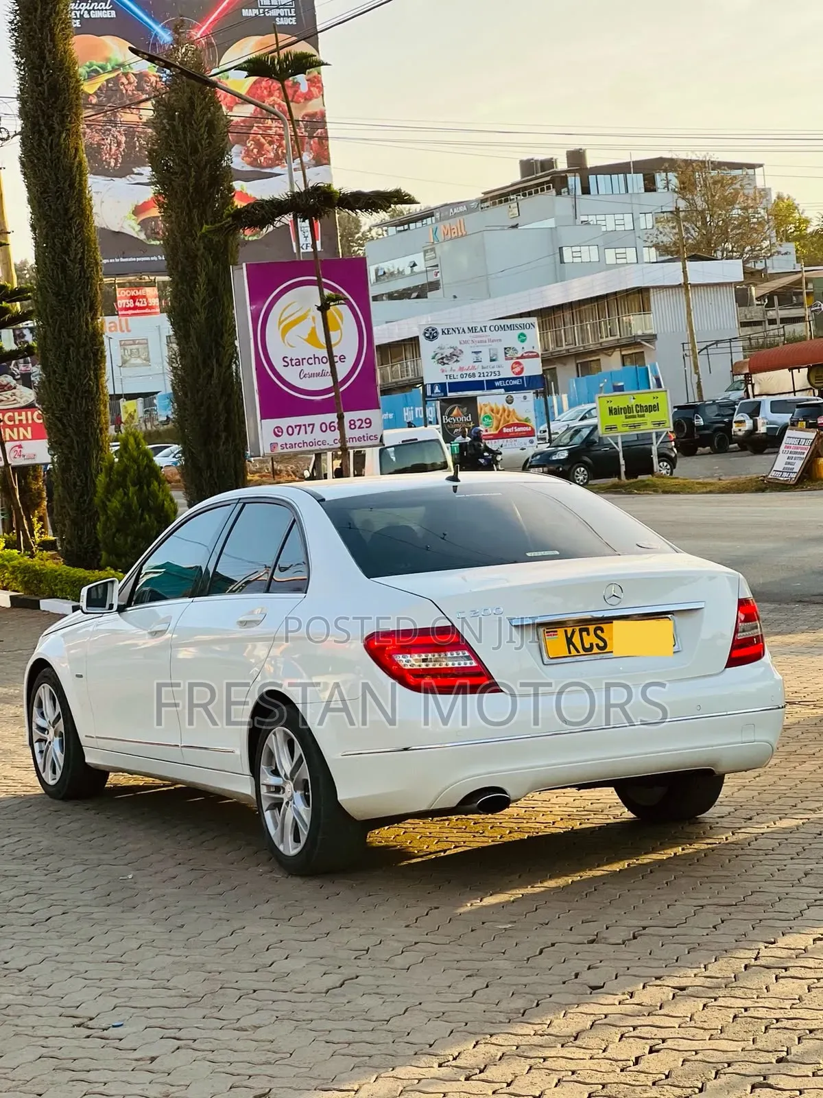 Mercedes-Benz C200 2011 White