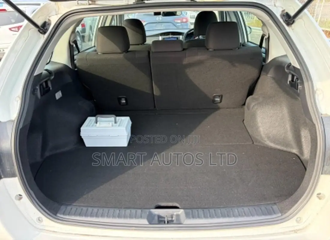 Toyota Corolla Fielder 1.5 Hybrid FWD 2020 Pearl