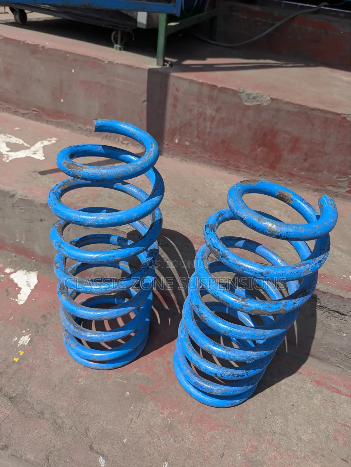 Toyota Land Cruiser 100series Back Springs.