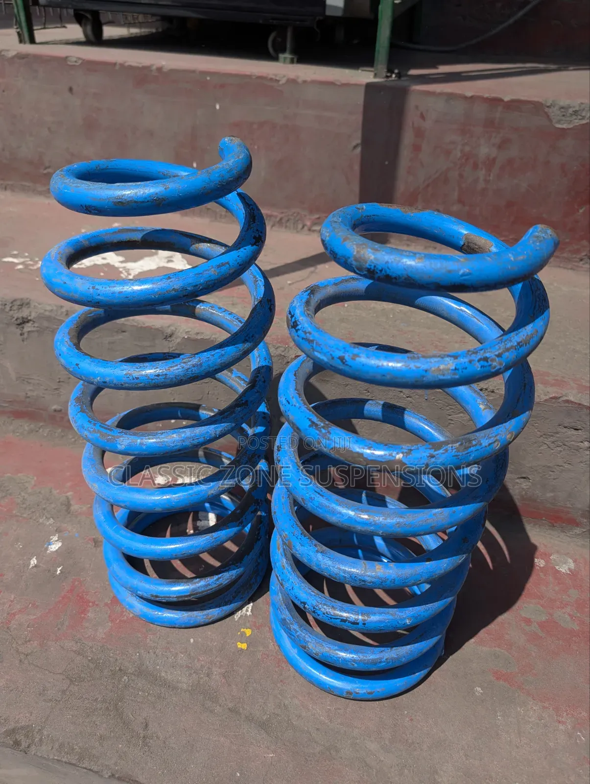 Toyota Land Cruiser 100series Back Springs.