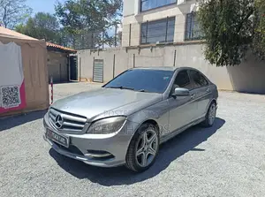 Mercedes-Benz C-Class 2009 Gray