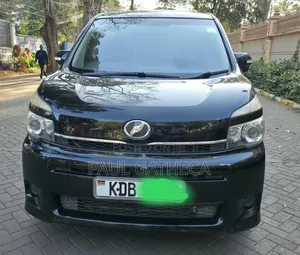 Toyota Voxy 2014 Black