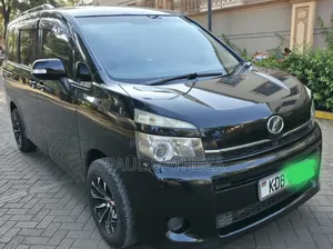 Toyota Voxy 2014 Black
