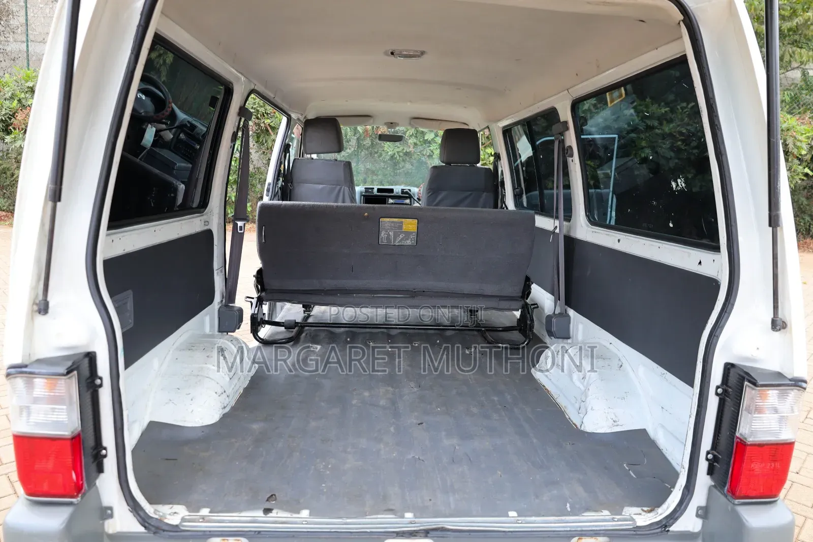 Nissan Vanette 2011 White