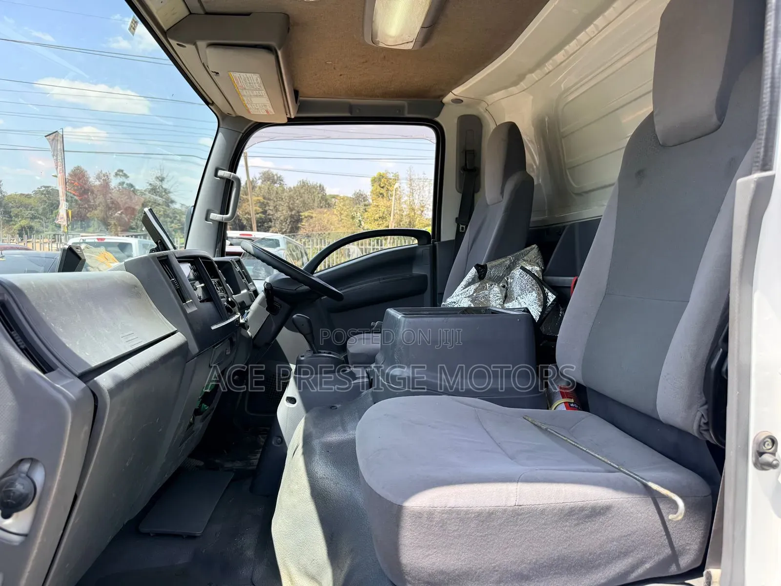 Isuzu Elf 4000cc Auto 2018