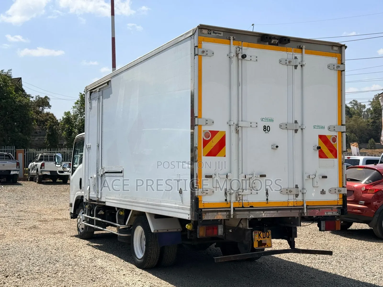 Isuzu Elf 4000cc Auto 2018