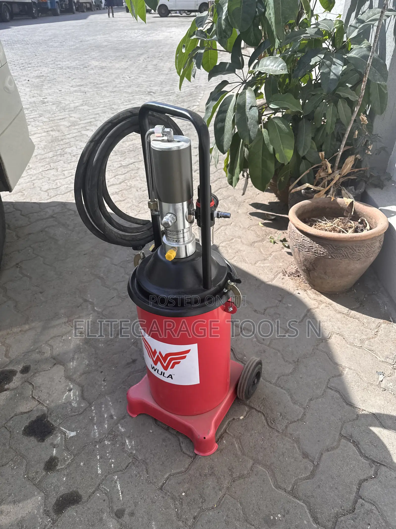 High Quality Improved Pneumatic Grease Bucket