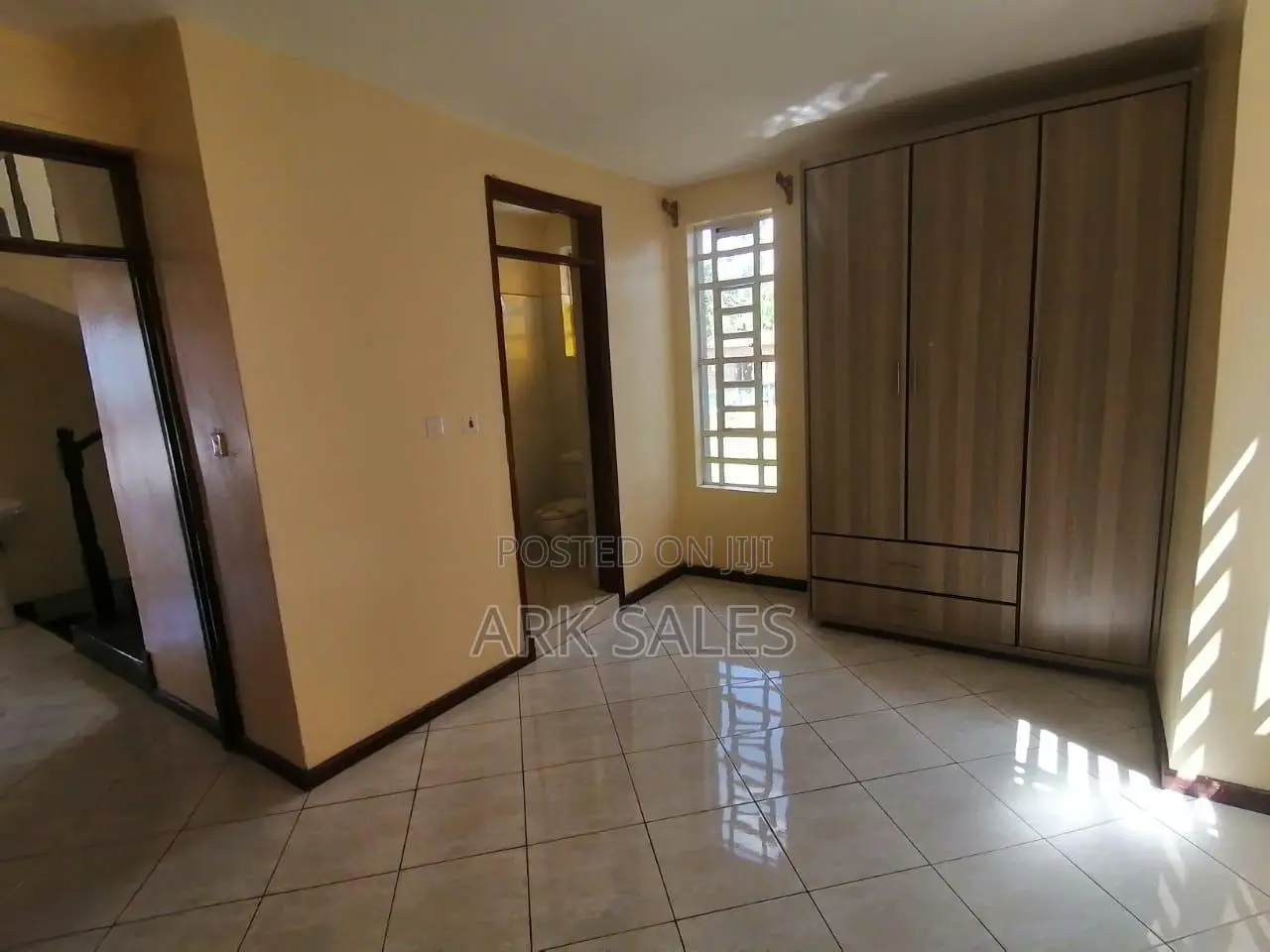 5bdrm Maisonette in Kiambu CBD for sale