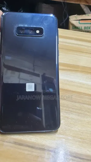 Samsung Galaxy S10e 128 GB Black
