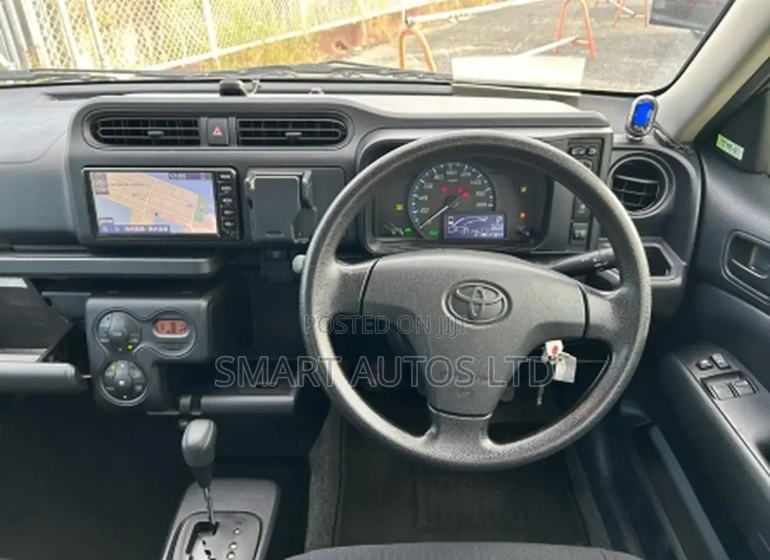 Toyota Probox 1.5 Hybrid DX 2021