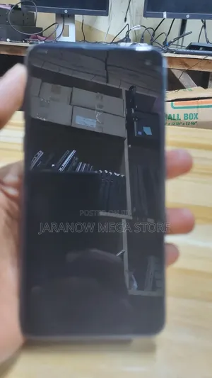 Samsung Galaxy S10e 128 GB Black