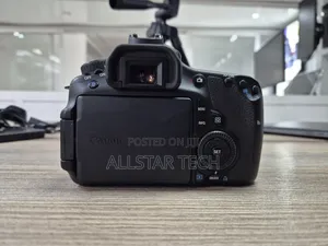 Canon Eos 60d DSLR Camera