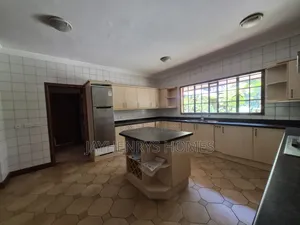 5bdrm House in Runda for rent