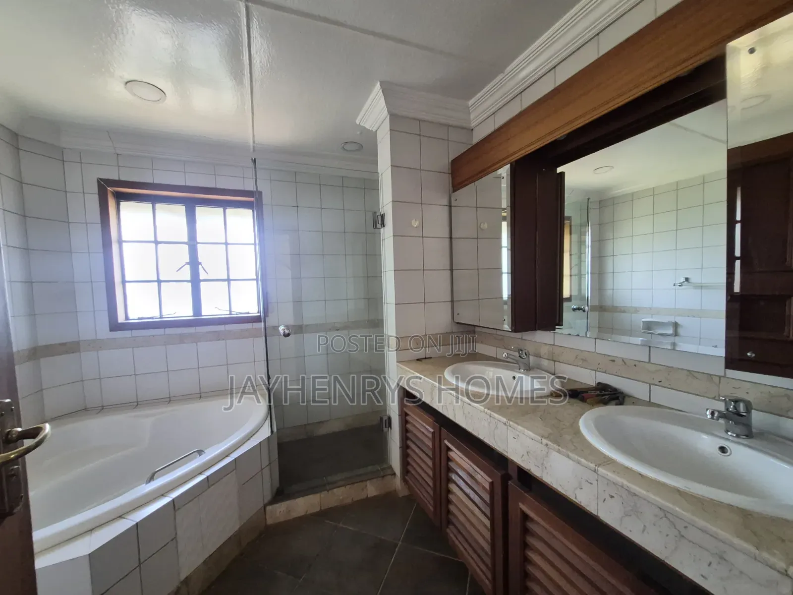 5bdrm House in Runda for rent