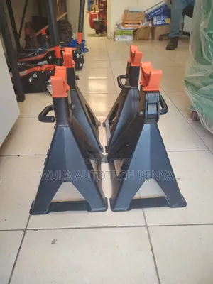 Heavy Duty and Commercial 6tn Safe Stands With Adjustable Hooks Wula