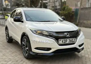 Honda Vezel 2018 White