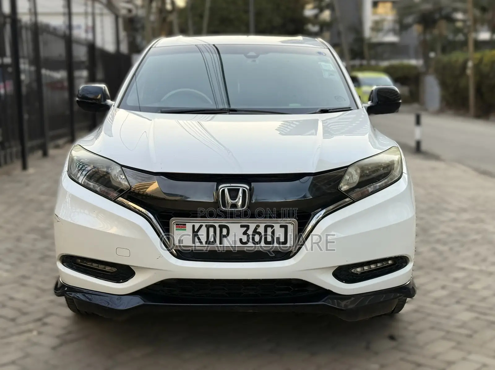 Honda Vezel 2018 White
