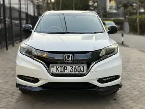 Honda Vezel 2018 White