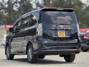 Toyota Voxy 2011 Black