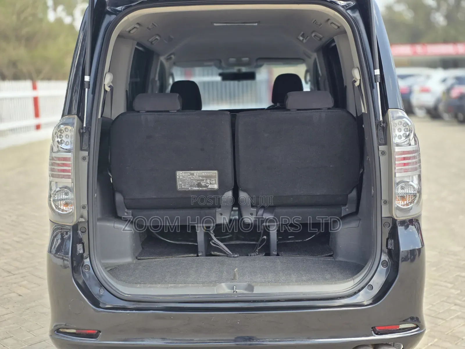 Toyota Voxy 2011 Black