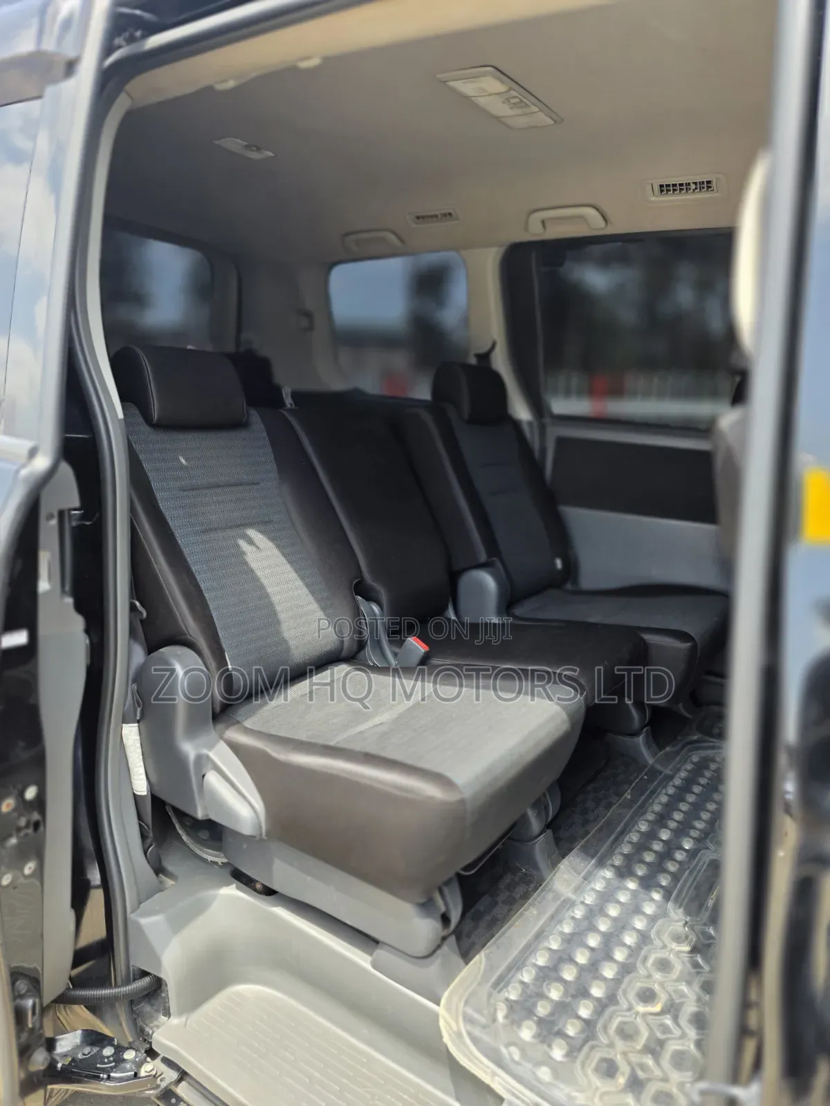 Toyota Voxy 2011 Black