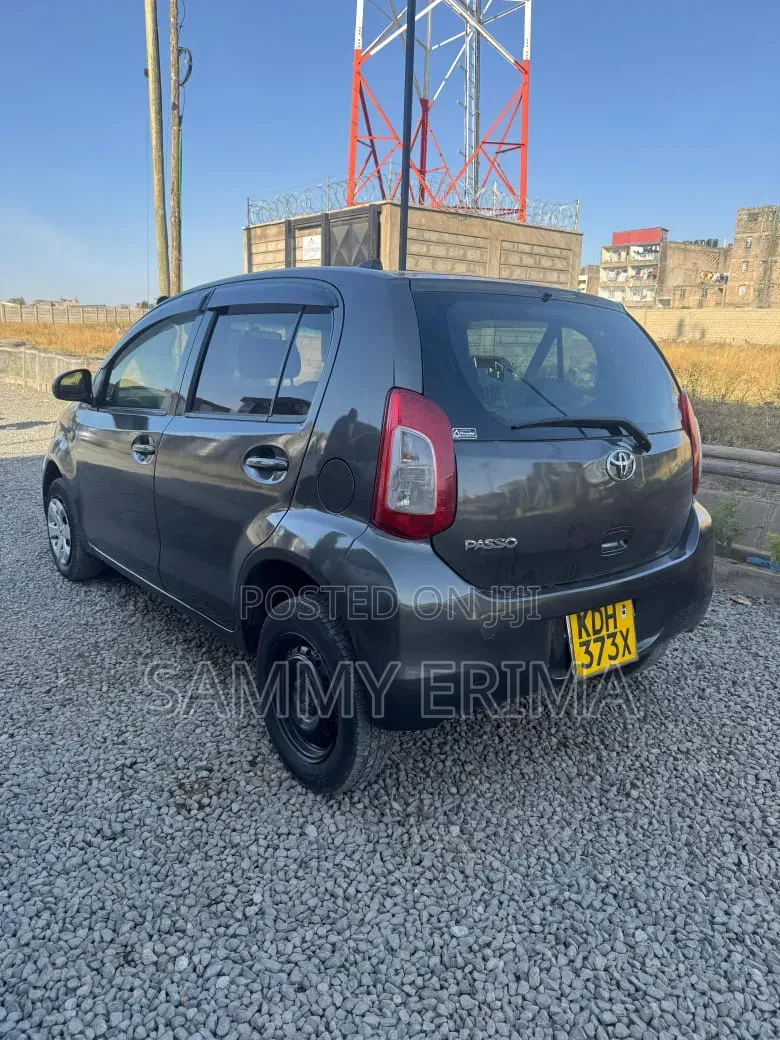 Toyota Passo 2015 Black