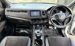 Honda Vezel 2018 White