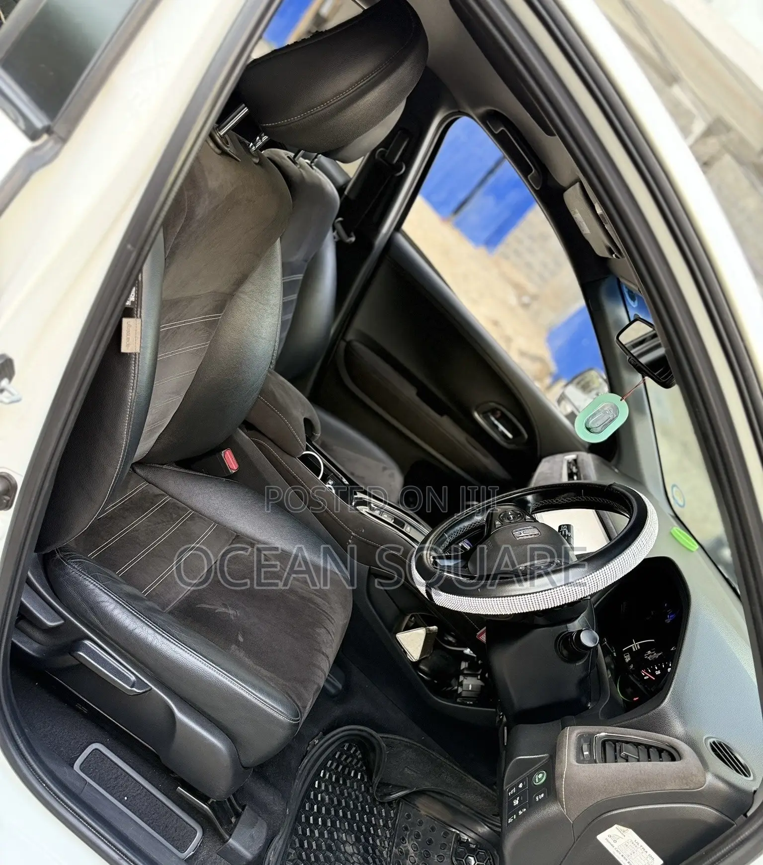 Honda Vezel 2018 White