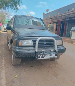 Suzuki Escudo 1996 Black