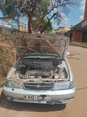 Nissan Primera 1997 Silver