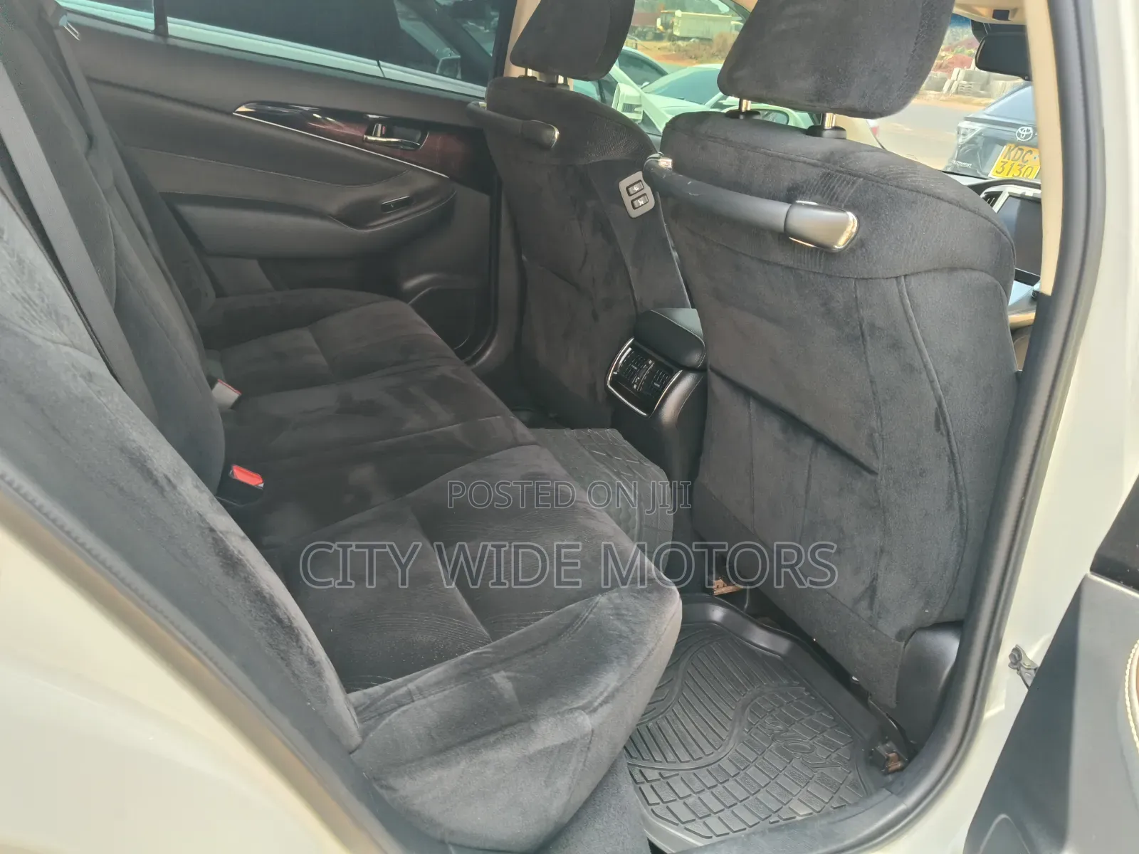 Toyota Crown 2016 White