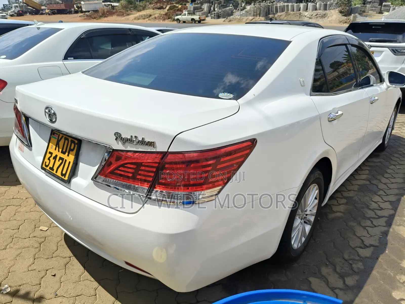 Toyota Crown 2016 White