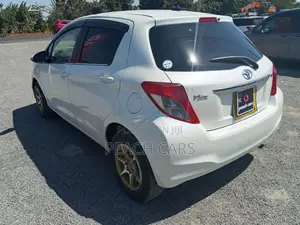 Toyota Vitz 2011 White