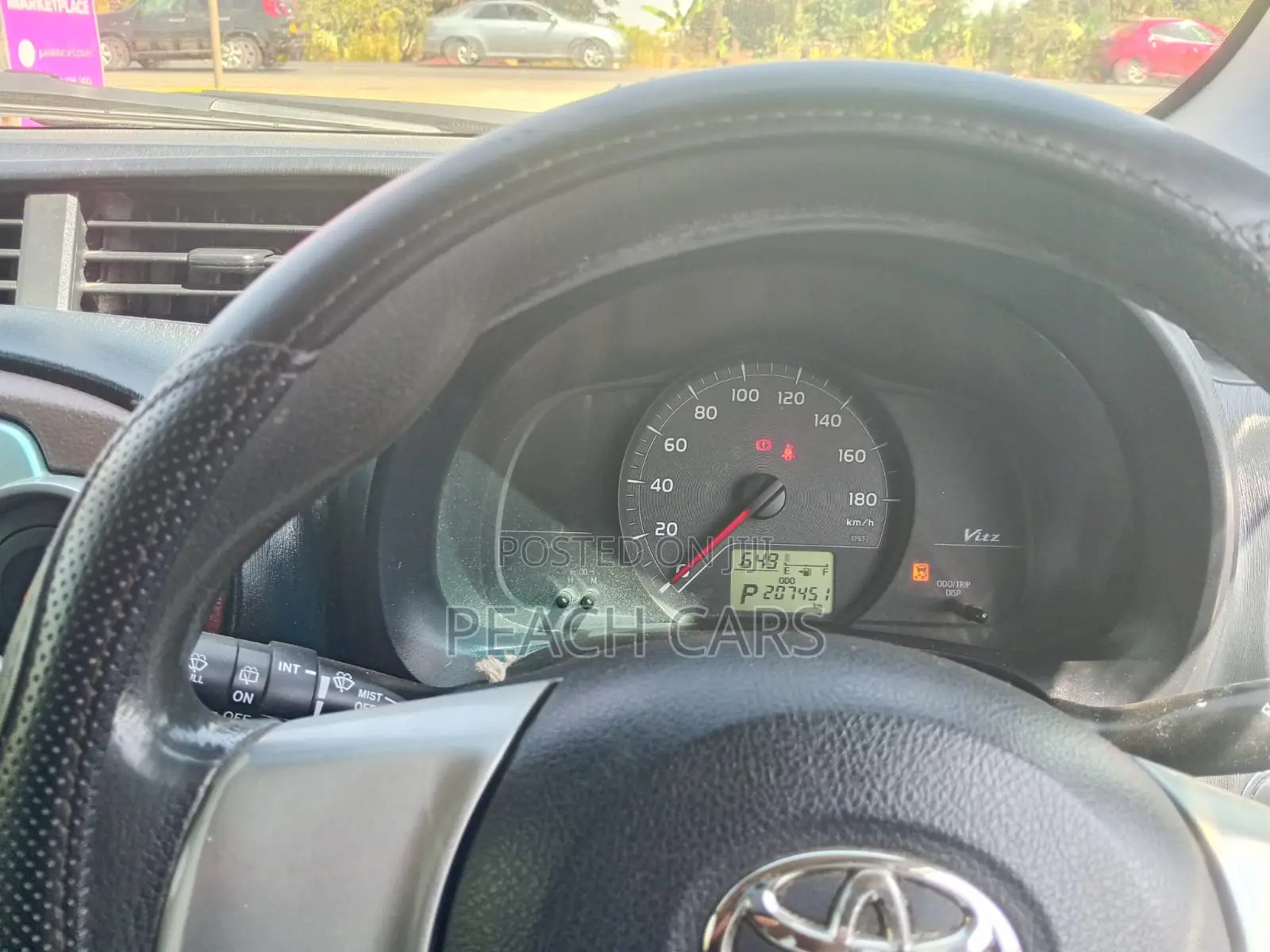 Toyota Vitz 2011 White
