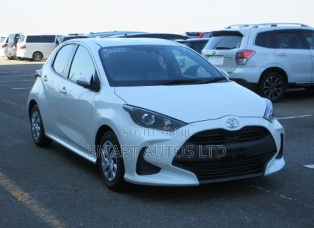 Toyota Yaris 2021 Pearl