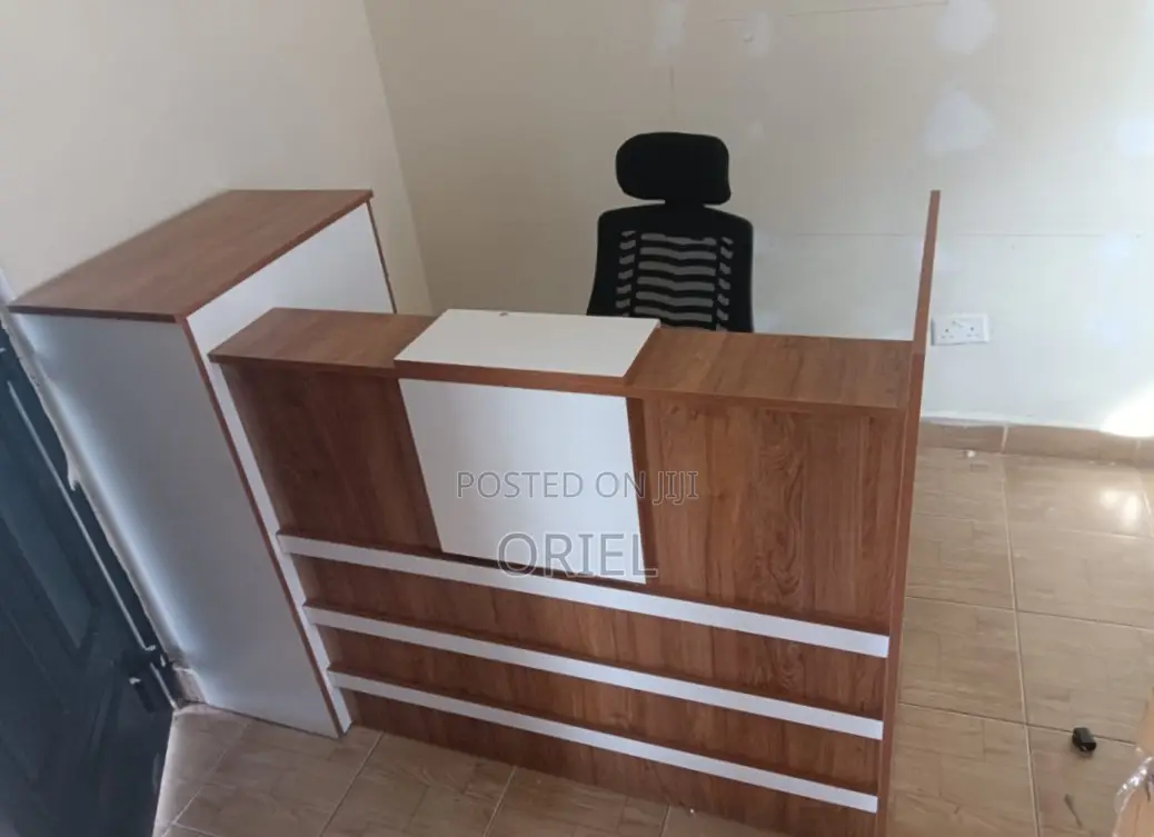 Office Reception Desk : 1600mm Customer Service Desk