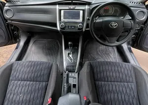 Toyota Corolla Fielder 2013