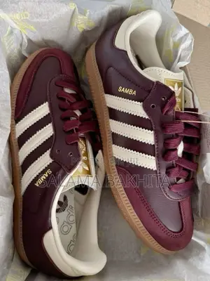 Classic Adidas Samba OG Sneakers